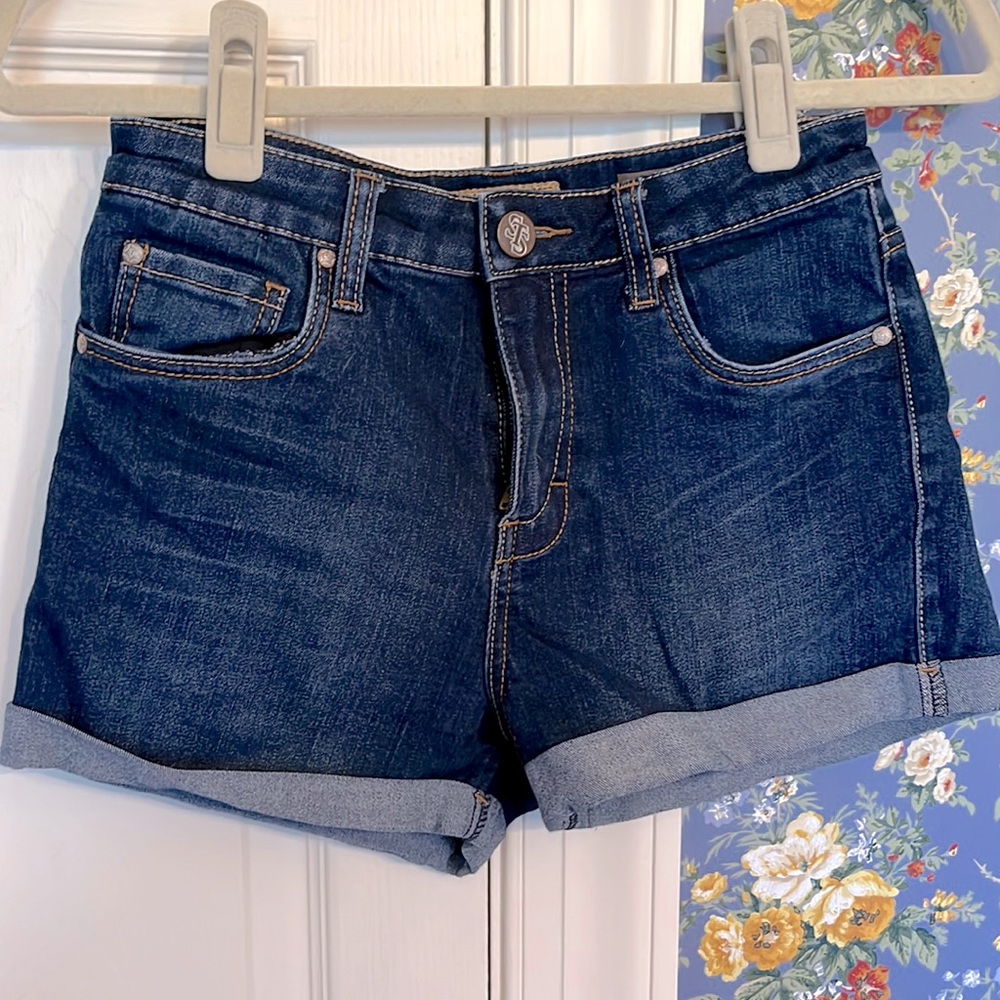 STS dark blue denim high waist shorts, size 5, excellent condition